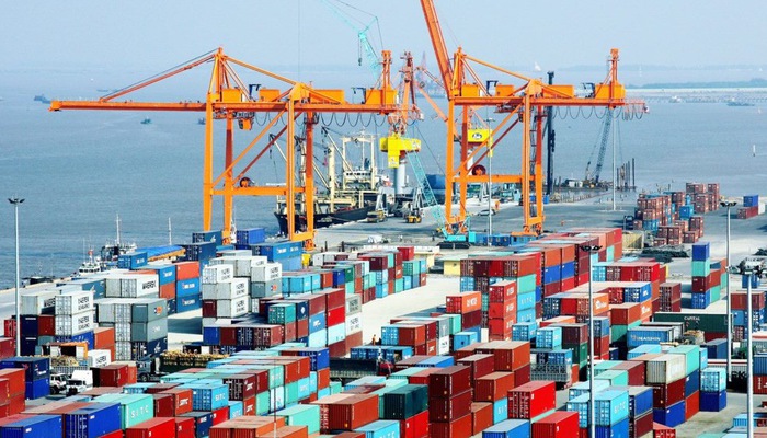Việt Nam tiếp tục xuất siêu ở mức cao 